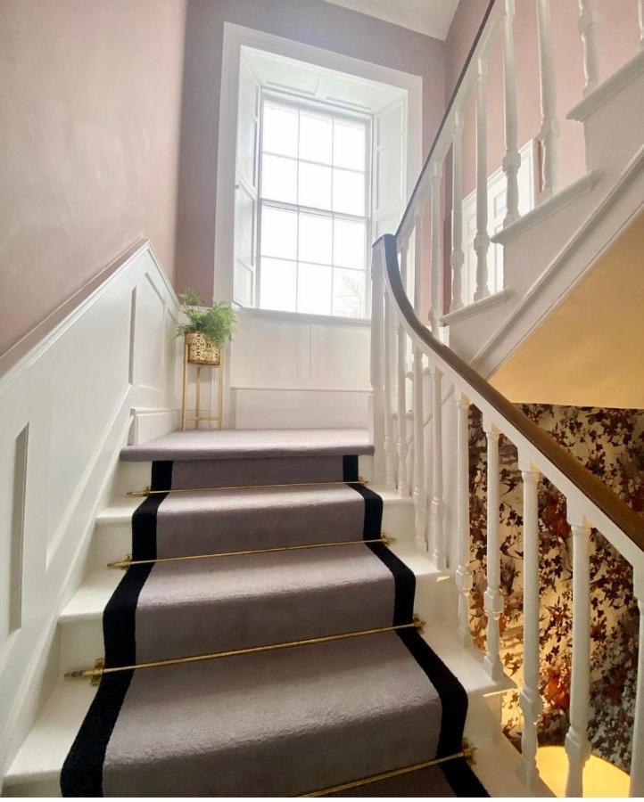 The Stables Townhouse B&B Birr Exteriér fotografie